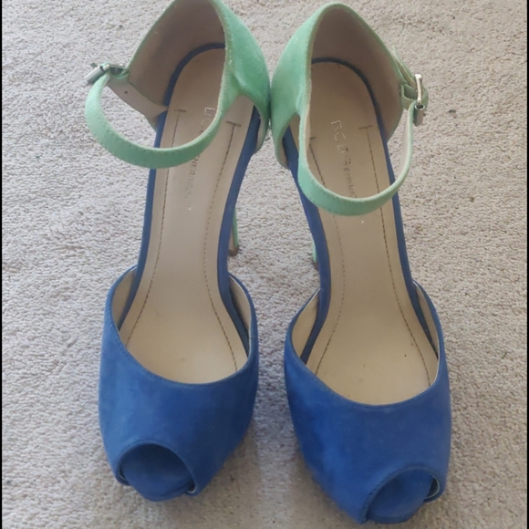 BCBGeneration SIZE 7.5 Colour Block Heels - Picture 3 of 3